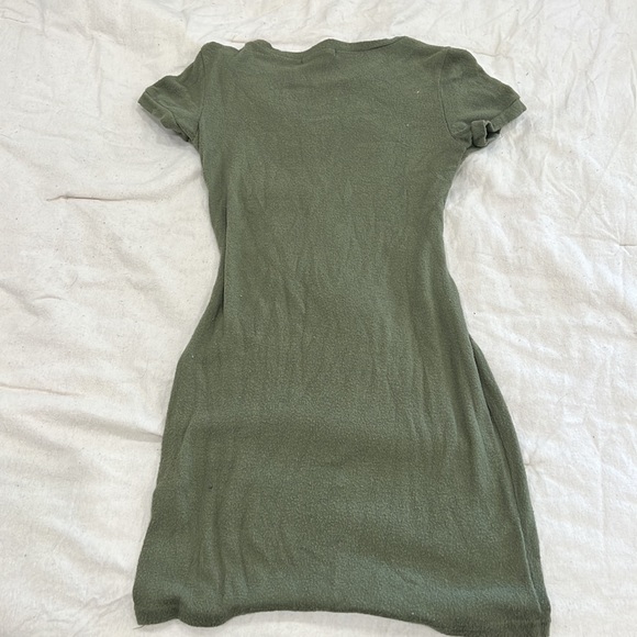 🛍 3/$10 Forever 21 Green Teeshirt dress - body con style - Picture 6 of 6